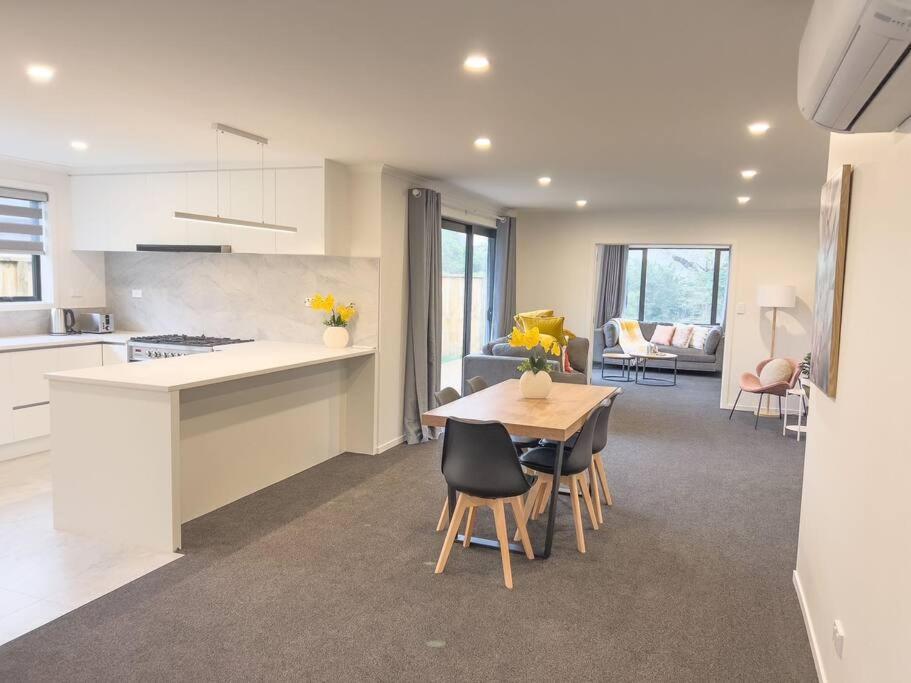 Rotorua Sunshine Brand New 4 Bedroom House Exterior foto